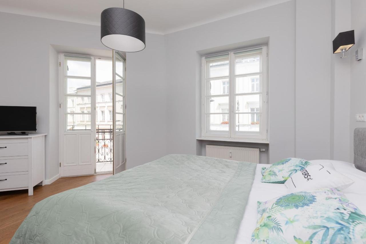 City Center Aparthotel Chmielna By Noclegi Renters Warszawa Eksteriør bilde