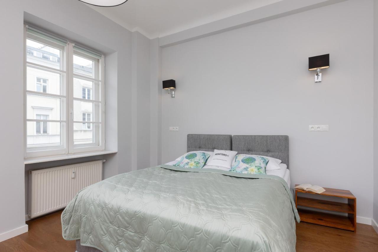 City Center Aparthotel Chmielna By Noclegi Renters Warszawa Eksteriør bilde