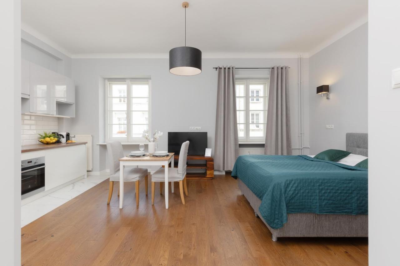 City Center Aparthotel Chmielna By Noclegi Renters Warszawa Eksteriør bilde