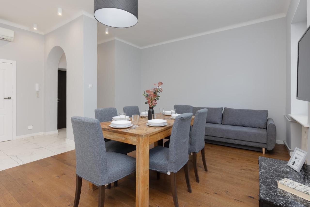 City Center Aparthotel Chmielna By Noclegi Renters Warszawa Eksteriør bilde