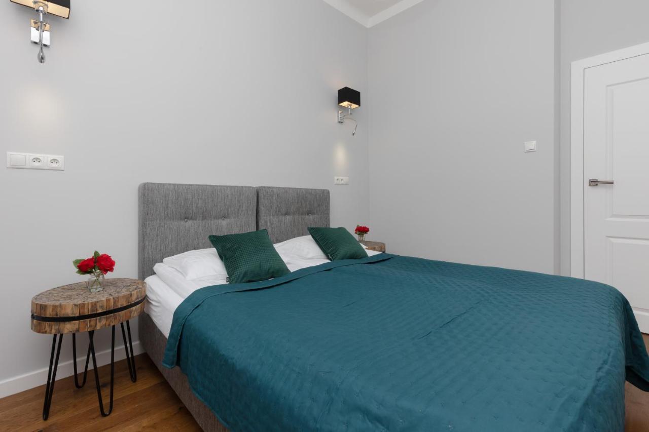 City Center Aparthotel Chmielna By Noclegi Renters Warszawa Eksteriør bilde