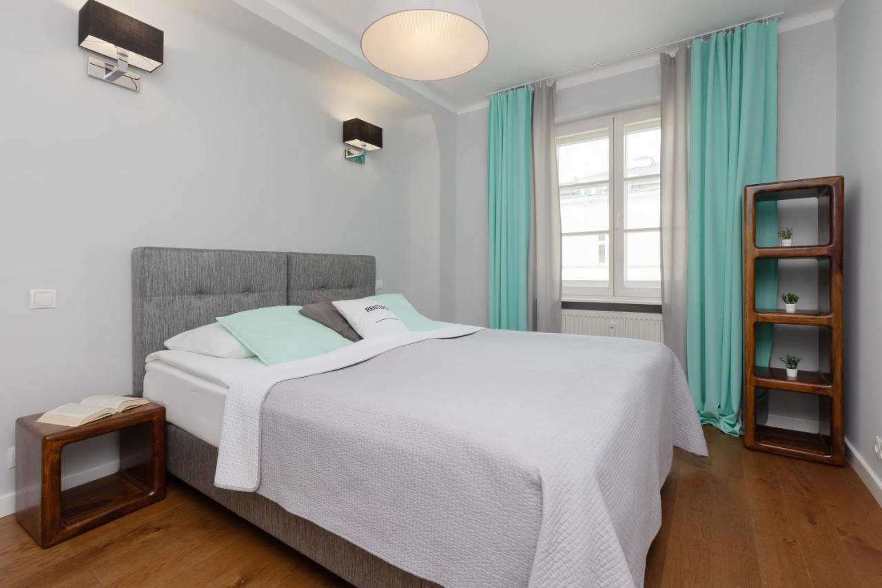 City Center Aparthotel Chmielna By Noclegi Renters Warszawa Eksteriør bilde
