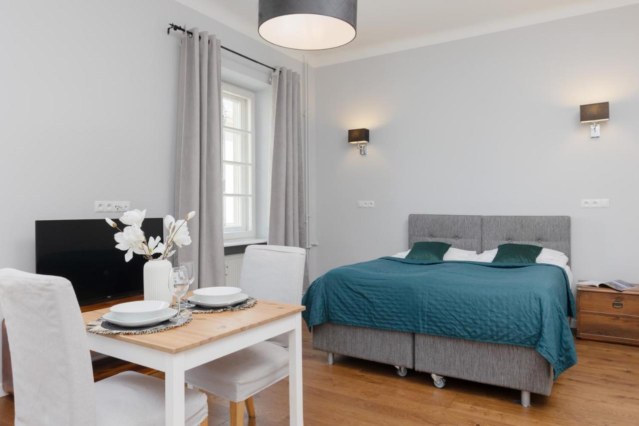 City Center Aparthotel Chmielna By Noclegi Renters Warszawa Eksteriør bilde