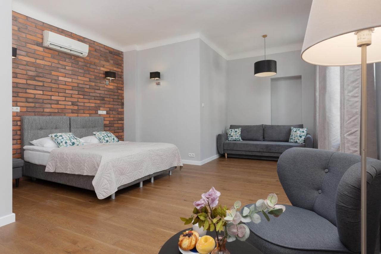 City Center Aparthotel Chmielna By Noclegi Renters Warszawa Eksteriør bilde