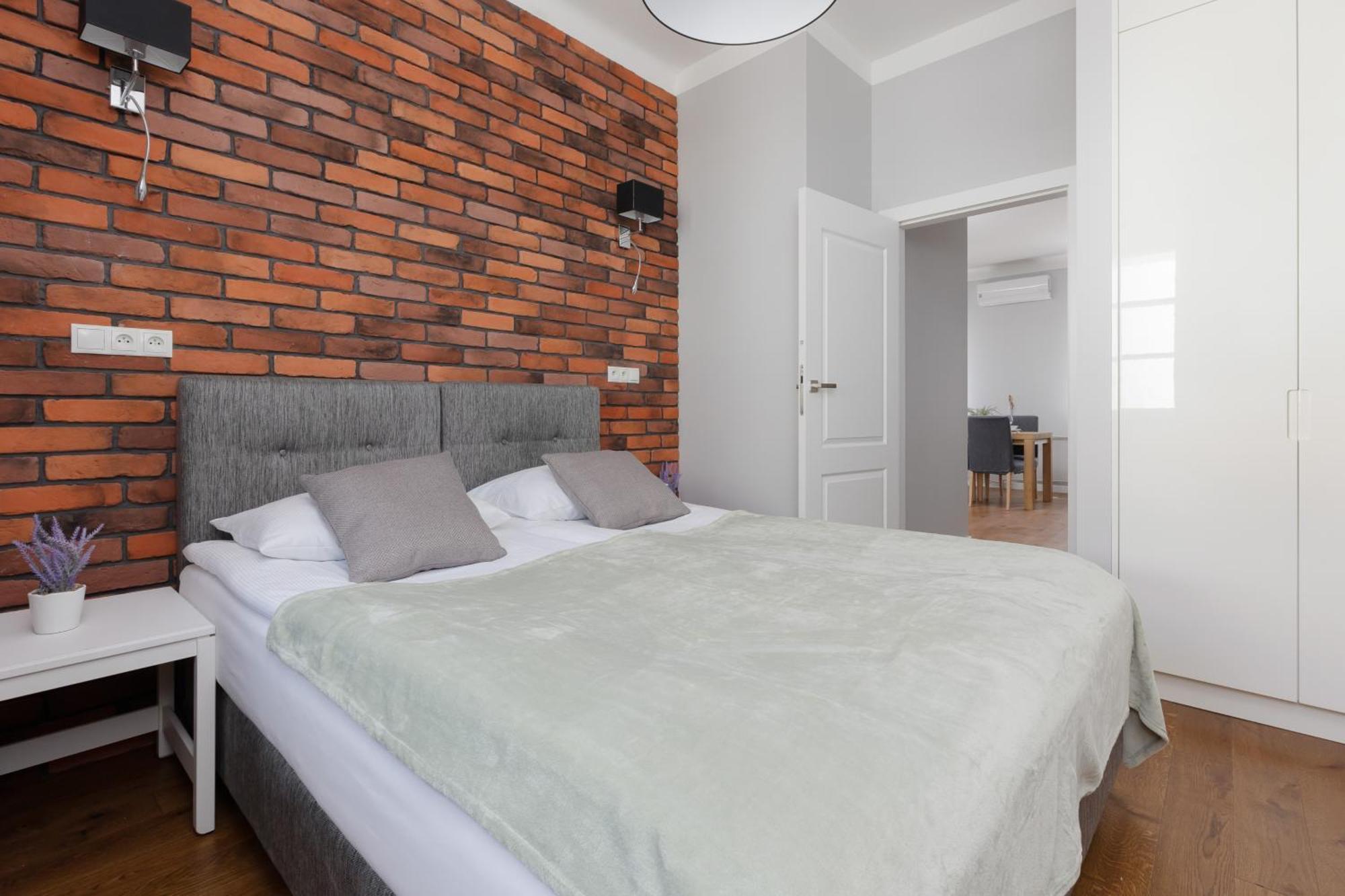City Center Aparthotel Chmielna By Noclegi Renters Warszawa Eksteriør bilde
