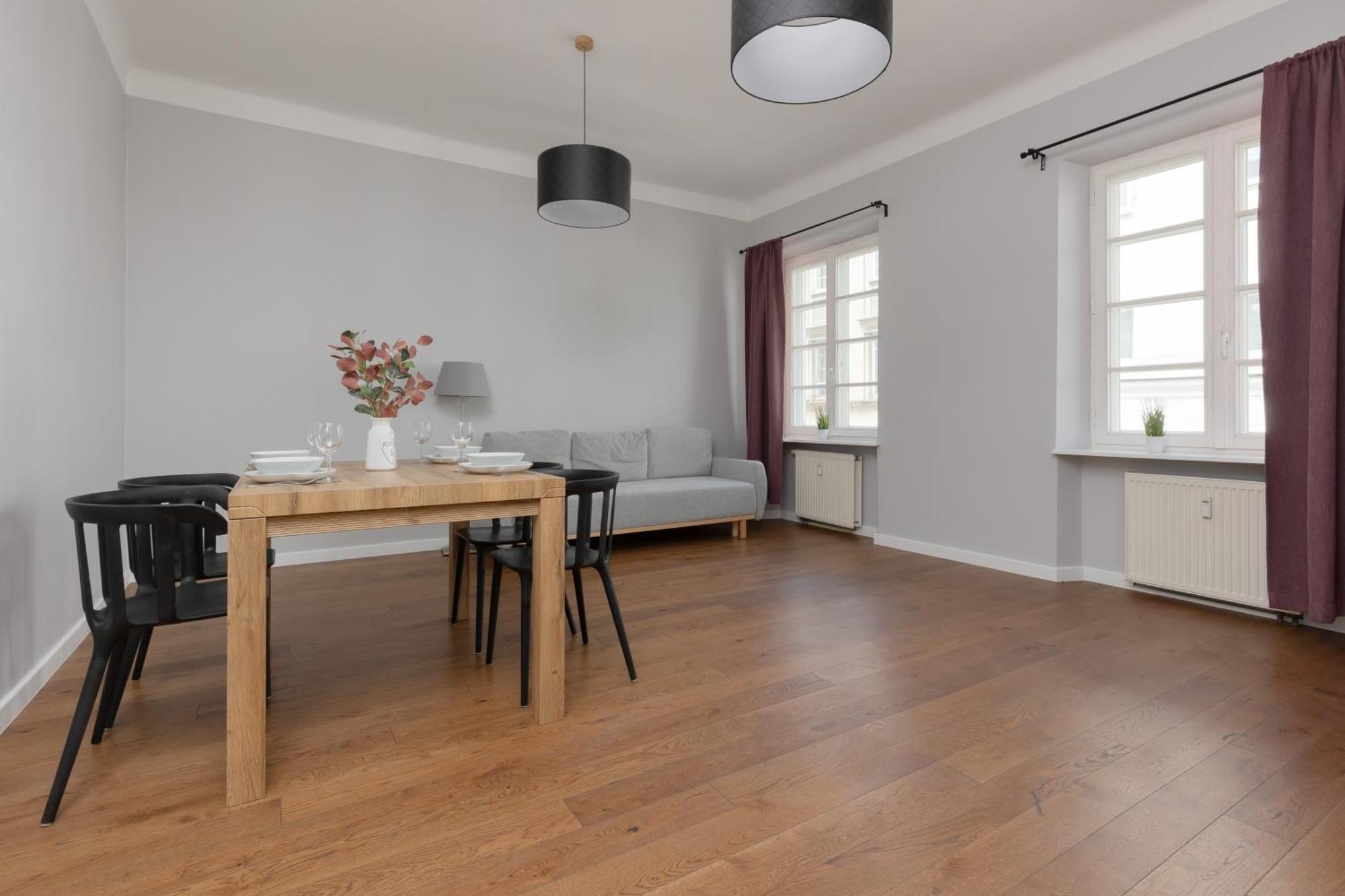 City Center Aparthotel Chmielna By Noclegi Renters Warszawa Eksteriør bilde