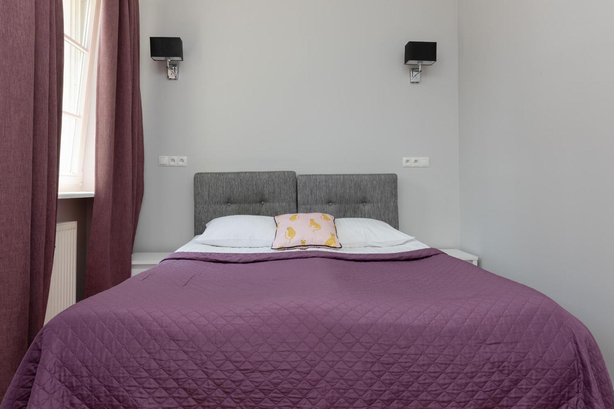 City Center Aparthotel Chmielna By Noclegi Renters Warszawa Eksteriør bilde