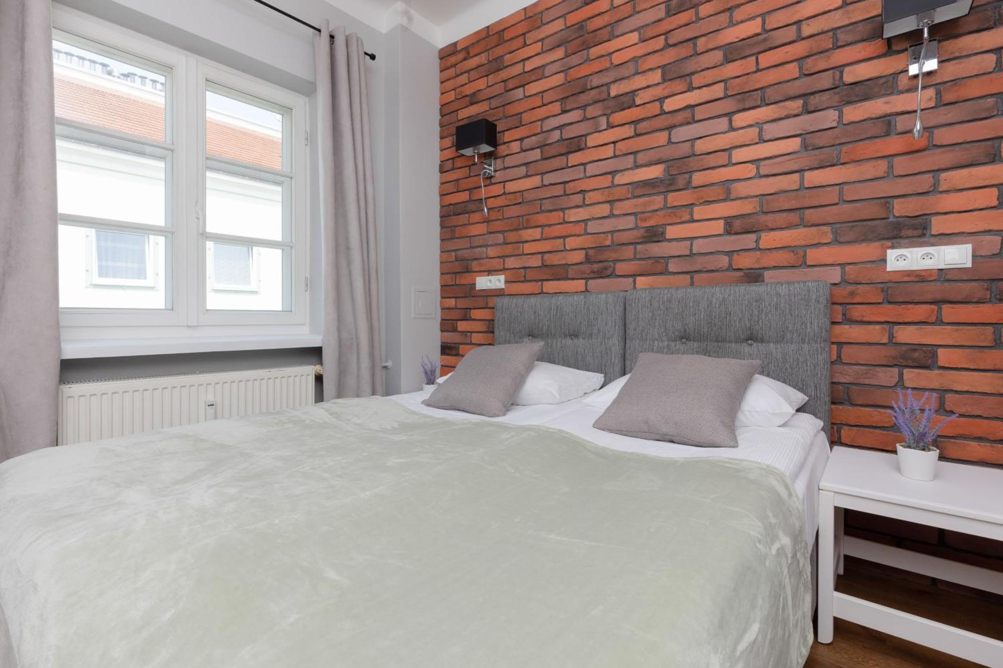 City Center Aparthotel Chmielna By Noclegi Renters Warszawa Eksteriør bilde