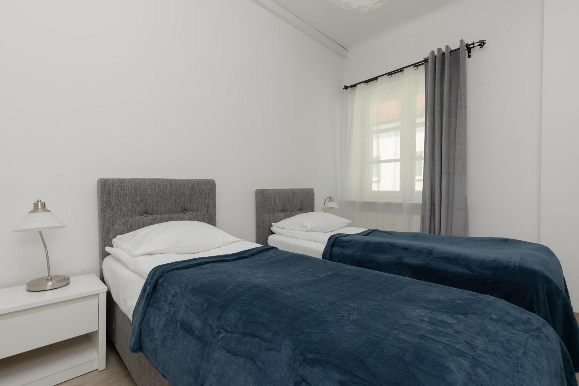 City Center Aparthotel Chmielna By Noclegi Renters Warszawa Eksteriør bilde