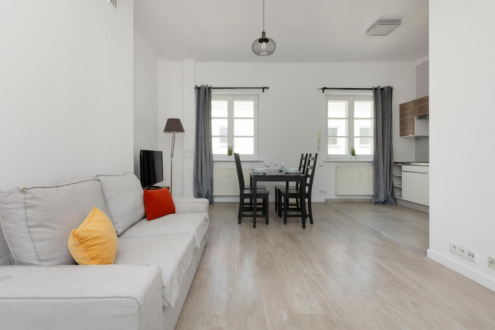 City Center Aparthotel Chmielna By Noclegi Renters Warszawa Eksteriør bilde