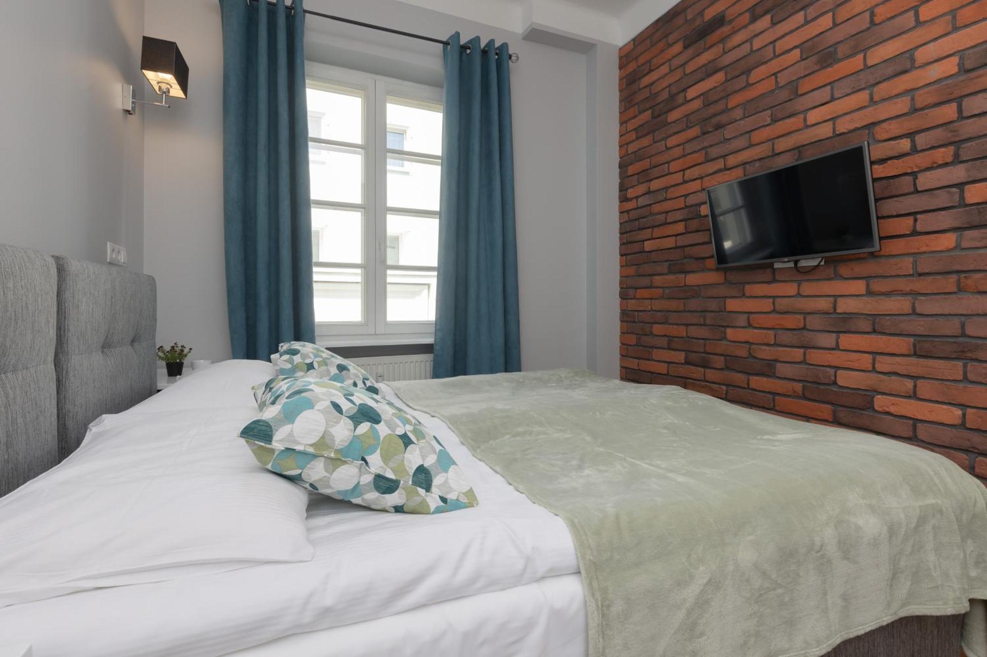 City Center Aparthotel Chmielna By Noclegi Renters Warszawa Eksteriør bilde