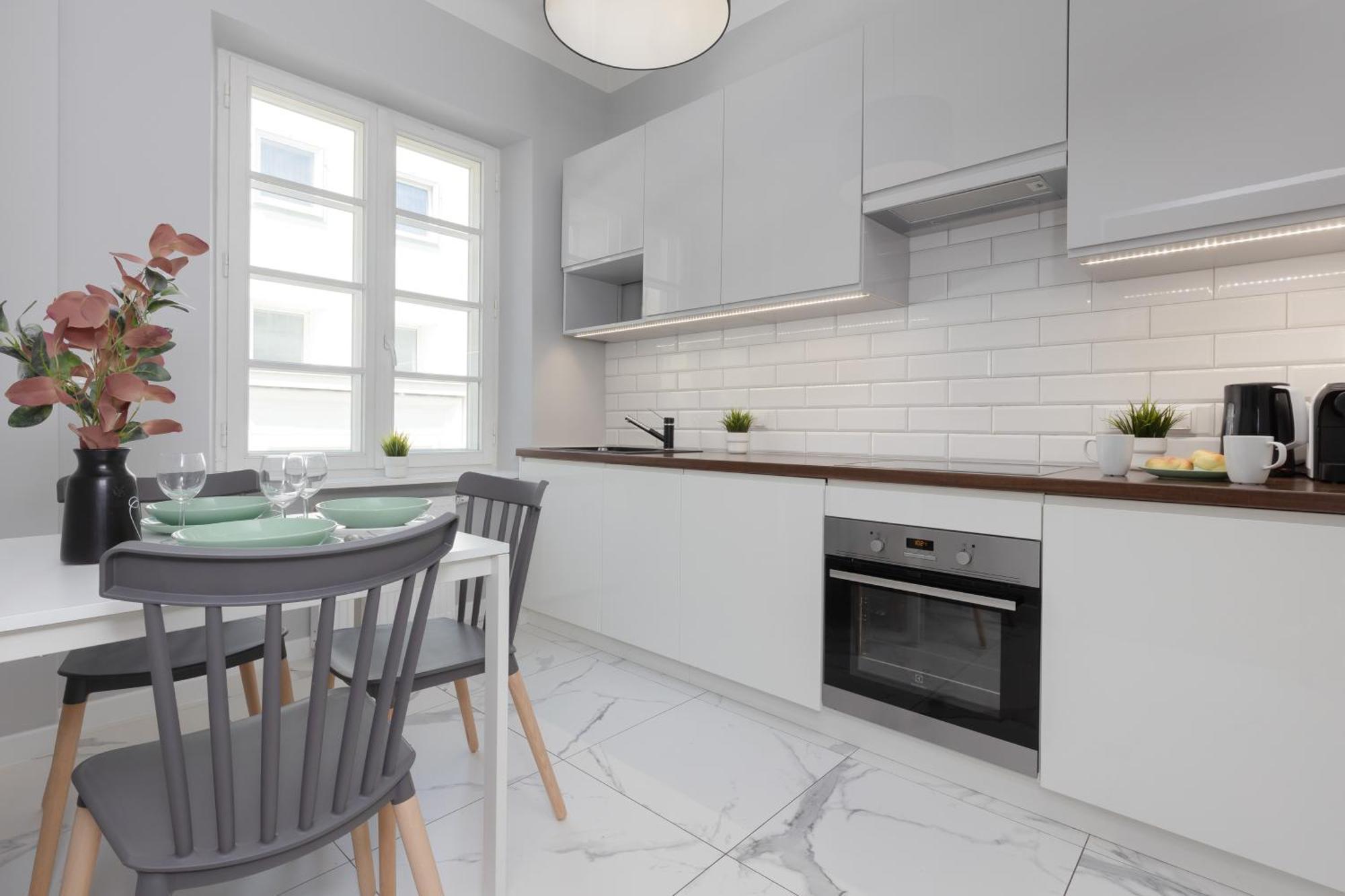 City Center Aparthotel Chmielna By Noclegi Renters Warszawa Eksteriør bilde